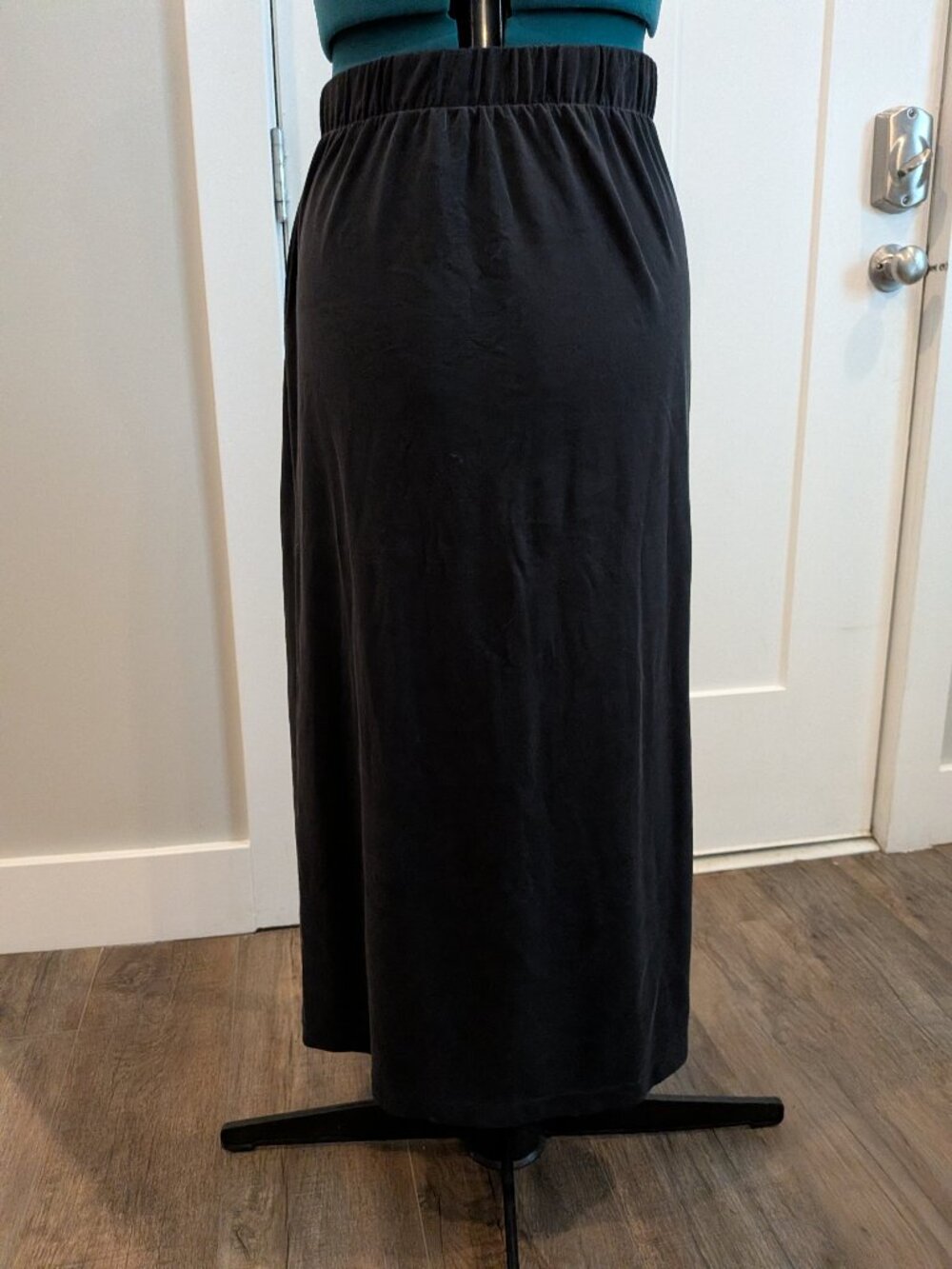 Elie Tahari S Small black maxi stretch cotton skirt